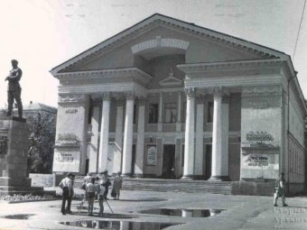 Таким кинотеатр «Мир» был при СССР. Фото pastar.ru